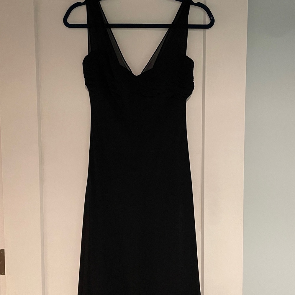 Jones New York Size 8 Black Silk Chiffon Sheath Full Lining Ruched Bust Back Zip